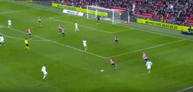 篮球湖人官宣老将复出，防守端迎来补强