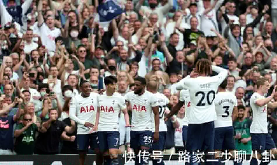 呼和浩特这幕太暖了 ！