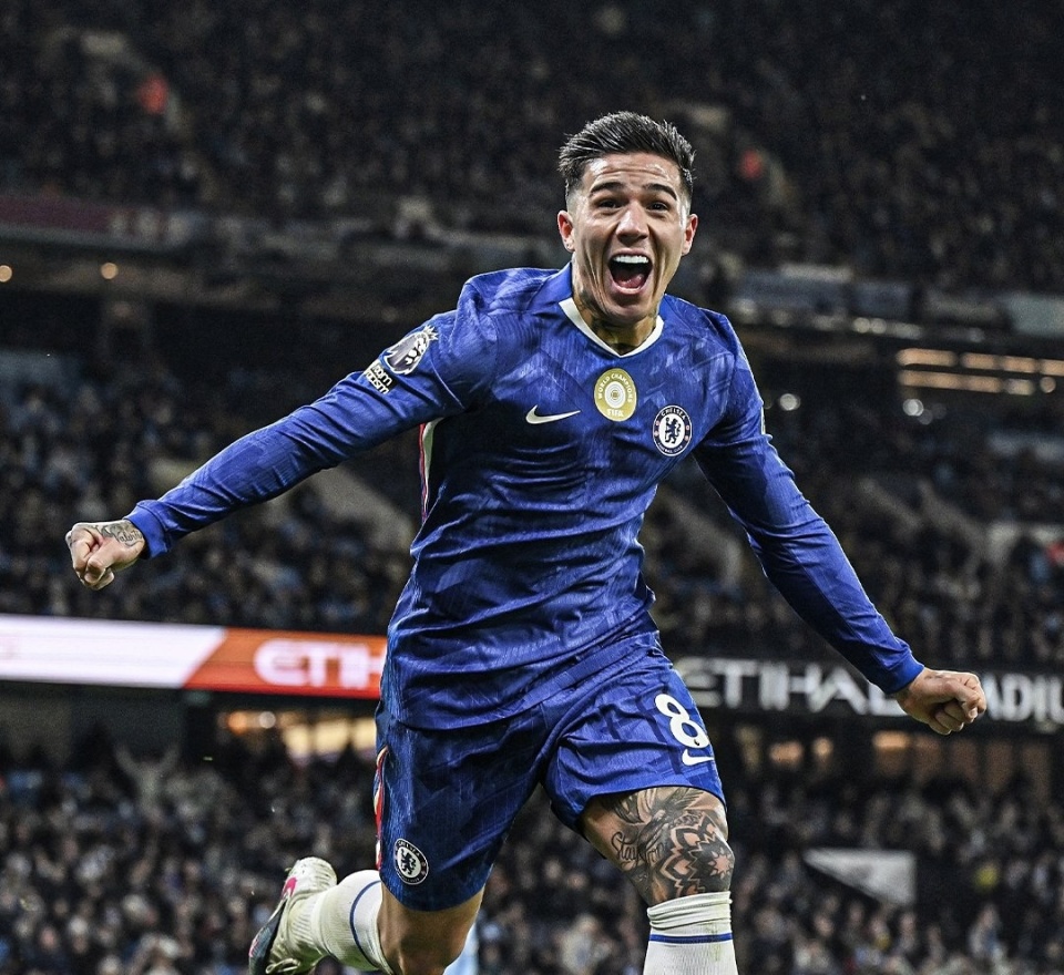 湖人生涯最强一战！斯玛特狂轰8记三分砍26分创赛季新高