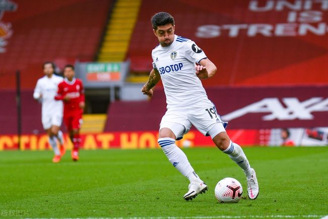 梅西：我们是冠军！感谢阿尔巴和布斯克茨在这段冒险中陪伴我