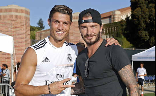 韩淼雨第十二届全国残疾人运动会举重赛场夺双金