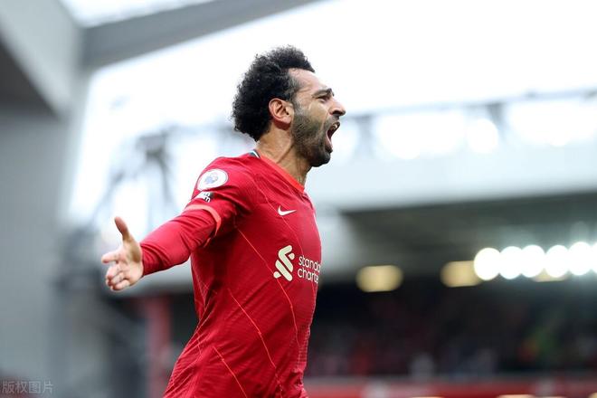 马刺客场115-102击败开拓者，福克斯37分带队取胜，展现全面实力。